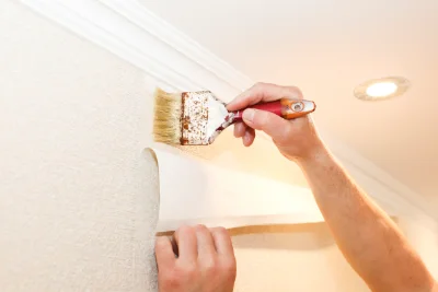 Pose de papier peint à Péré — revêtements muraux et toiles de verre